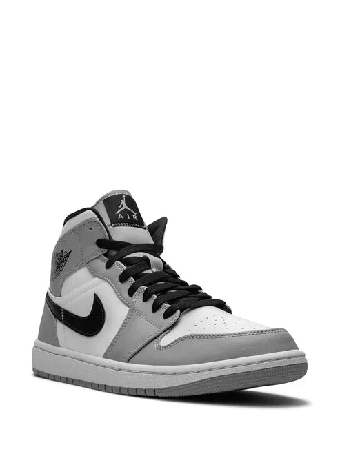 Nike Air Jordan Retro 1 Mid Smoke Grey