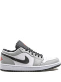 jordan retro 1 low LIGHT SMOKE GREY