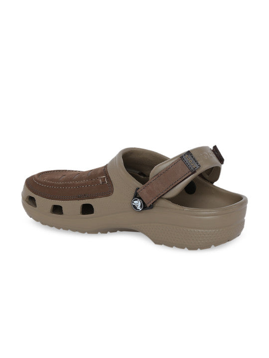 CROcSS YUKON CLOG TAN 3