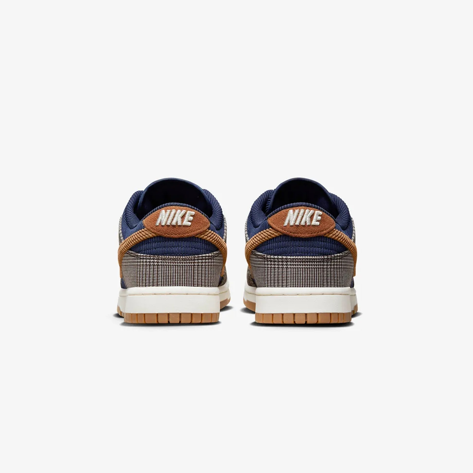 SB Dunk Low Premium Midnight Navy Ale Brown Pale Ivory