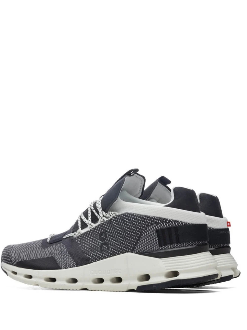On Cloud Running "Nova Black White" Womens