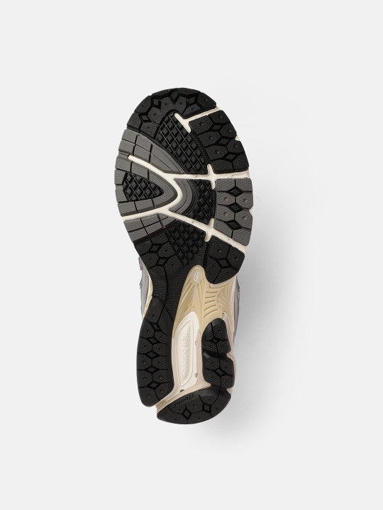 NEW BAL 2002 r warm alpaca shoes