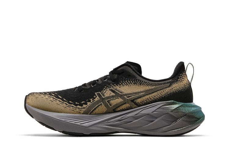 asicss Black Novablast 4 Platinum Champagne