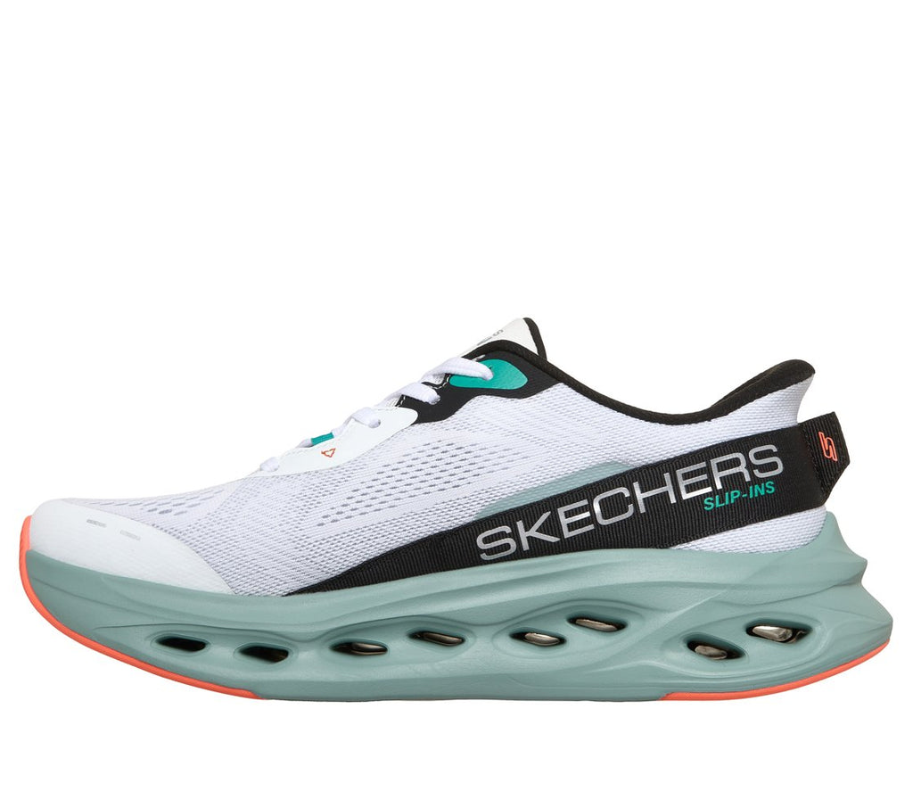 Skecherrss MAX Cushioning Glide-Step - A Slip-ins in WhiteMulti