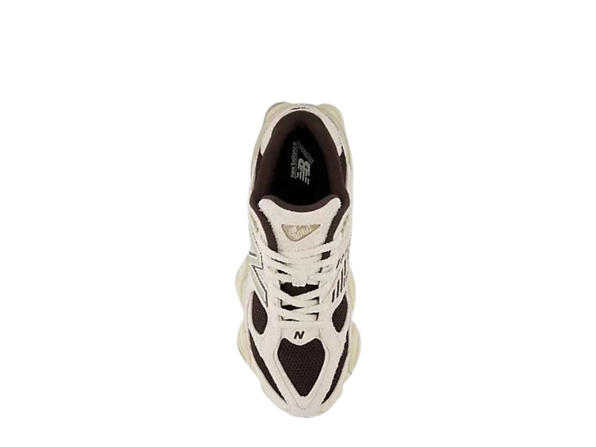 New Balancee 9060 Womens Beige Brown 711