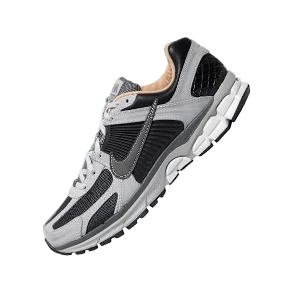 Nikee_zoom_vomero_5_dark_smoke_grey_vachetta
