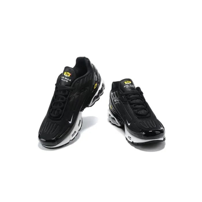 NIKkEE AIRMAX PLUS 3 TN BLACK WHITE