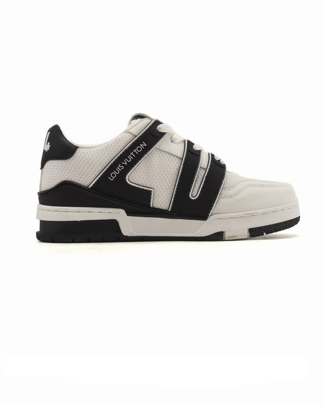 Louiss Vuitton trainer black white