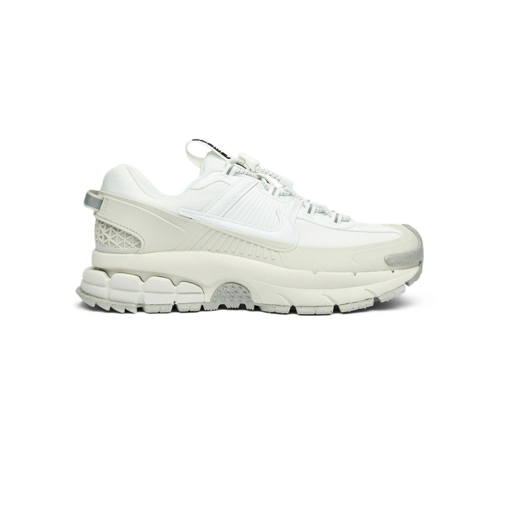 Nikee Zoom Vomero Roam 139