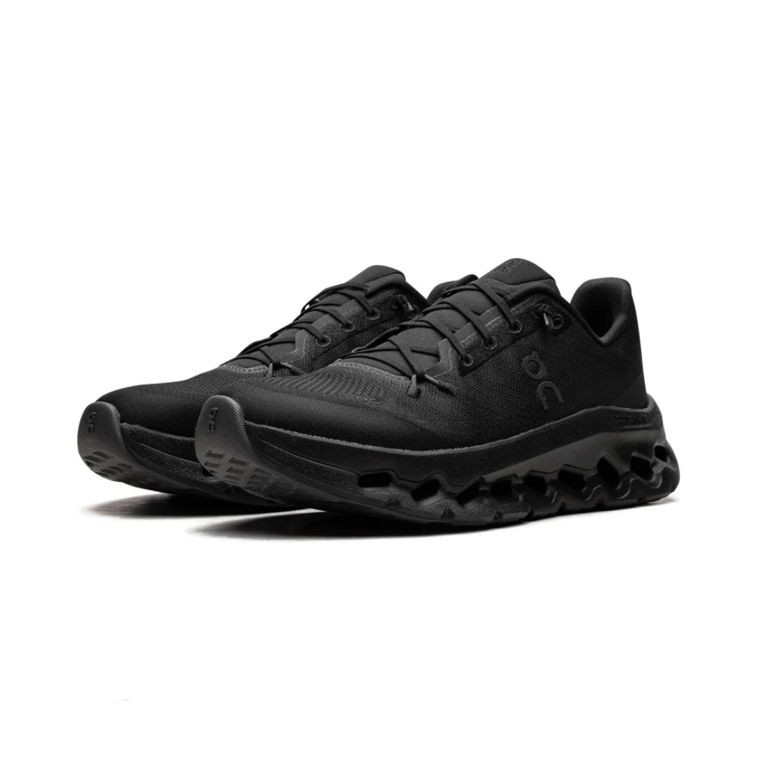On Cloudnova 2 All Black 6125