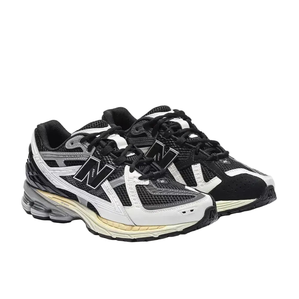 New Balancee 1906 Utility Black Sea Salt Magnet