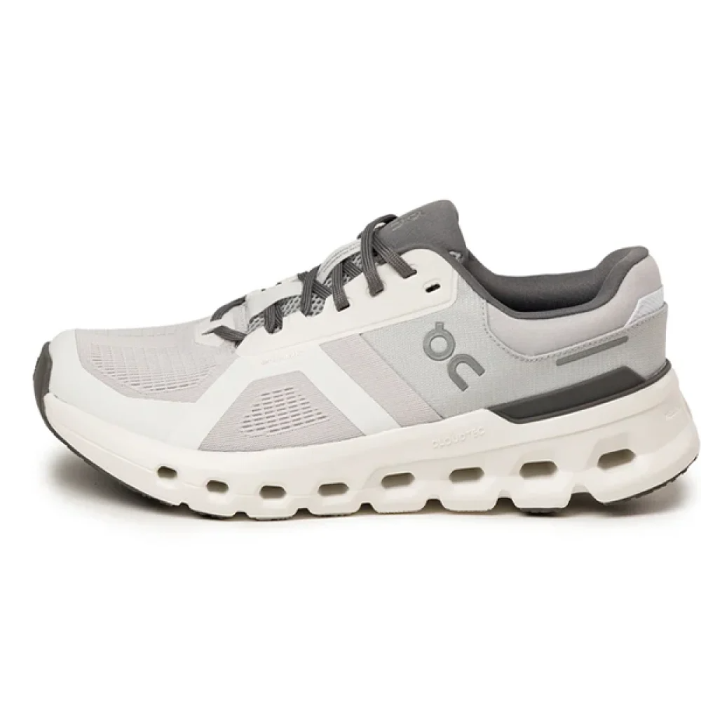 on cloud Cloudrunner 2 White-Frost