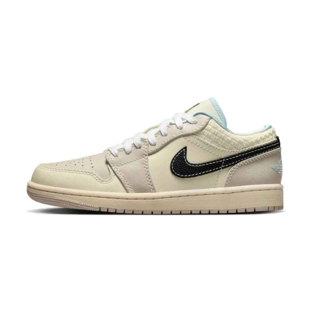 Nikee jordan 1low se sanddrift glacier blue