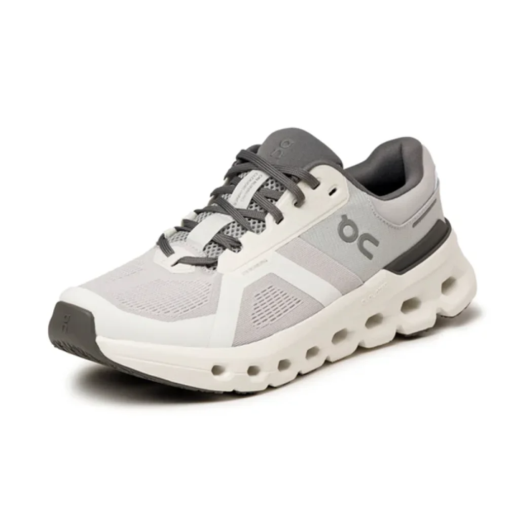 on cloud Cloudrunner 2 White-Frost