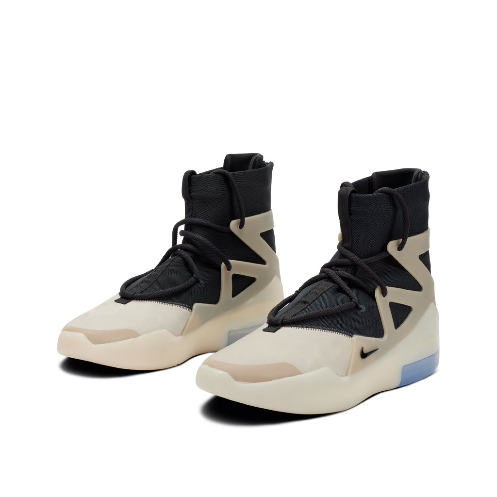 nikee fear of god STRING THE QUESTION