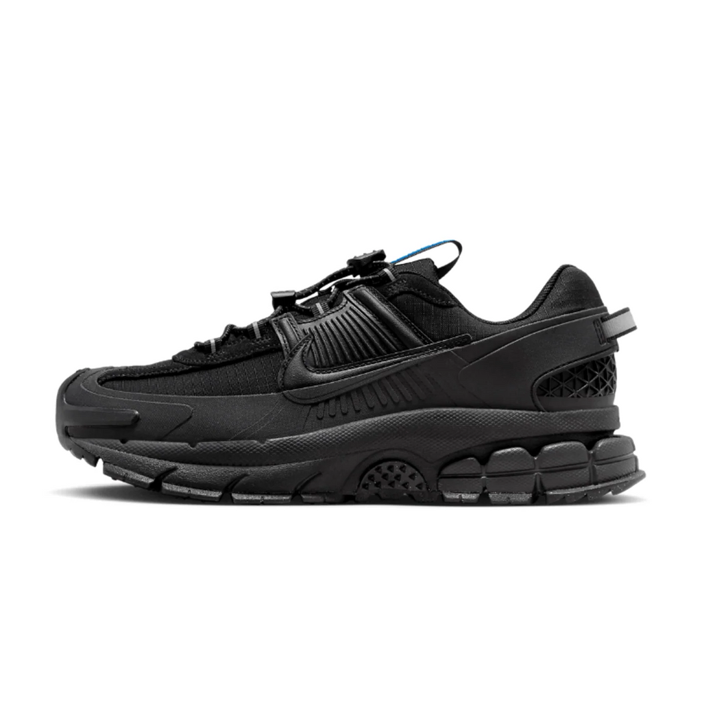 Nikkee Zoom Vomero Roam triple Black