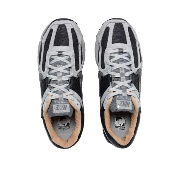 Nikee_zoom_vomero_5_dark_smoke_grey_vachetta