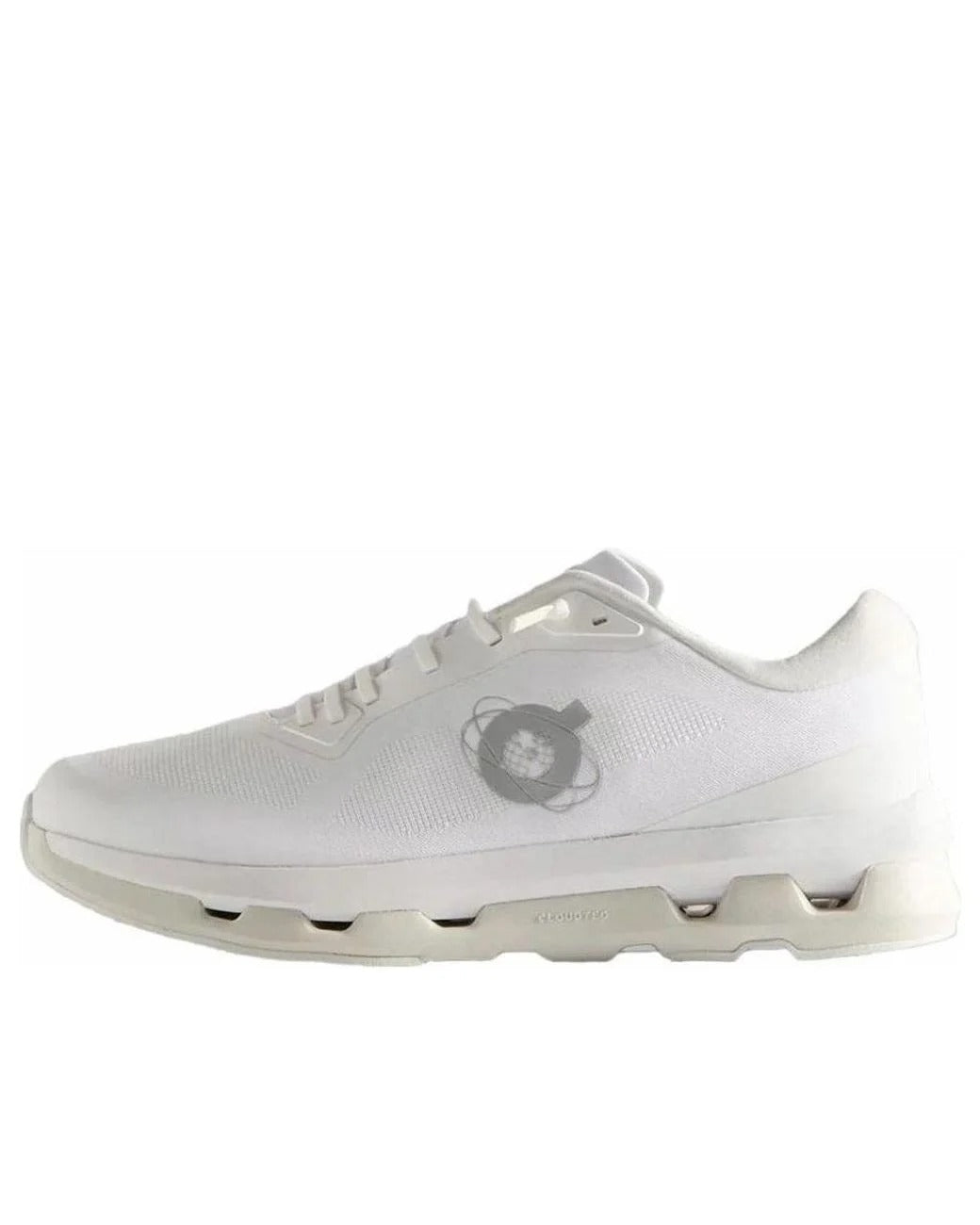 On Running x Kith Cloudzone White Ice_756