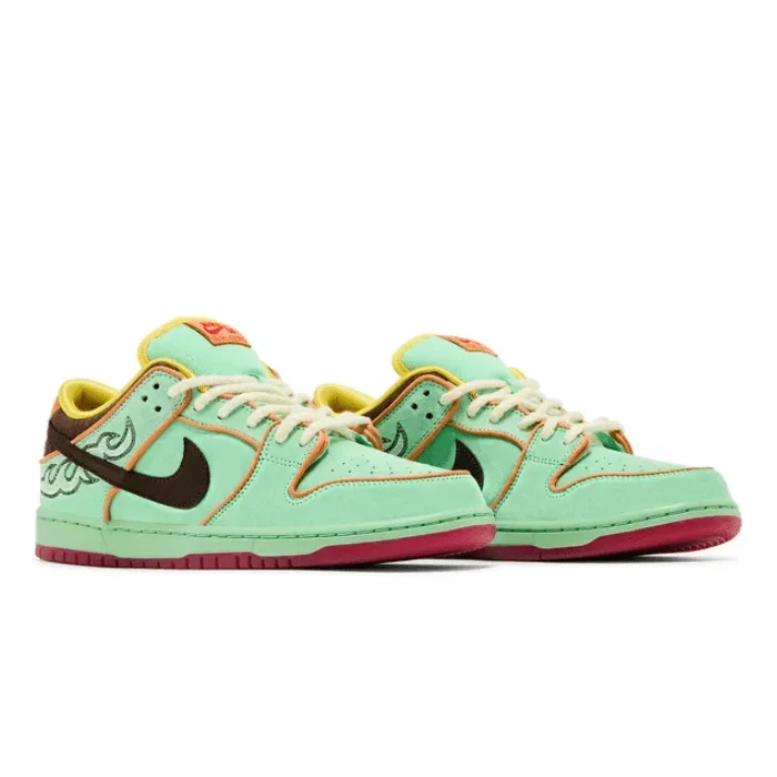 Nikee SB Dunk Low QS Black Rodeo Tourmaline