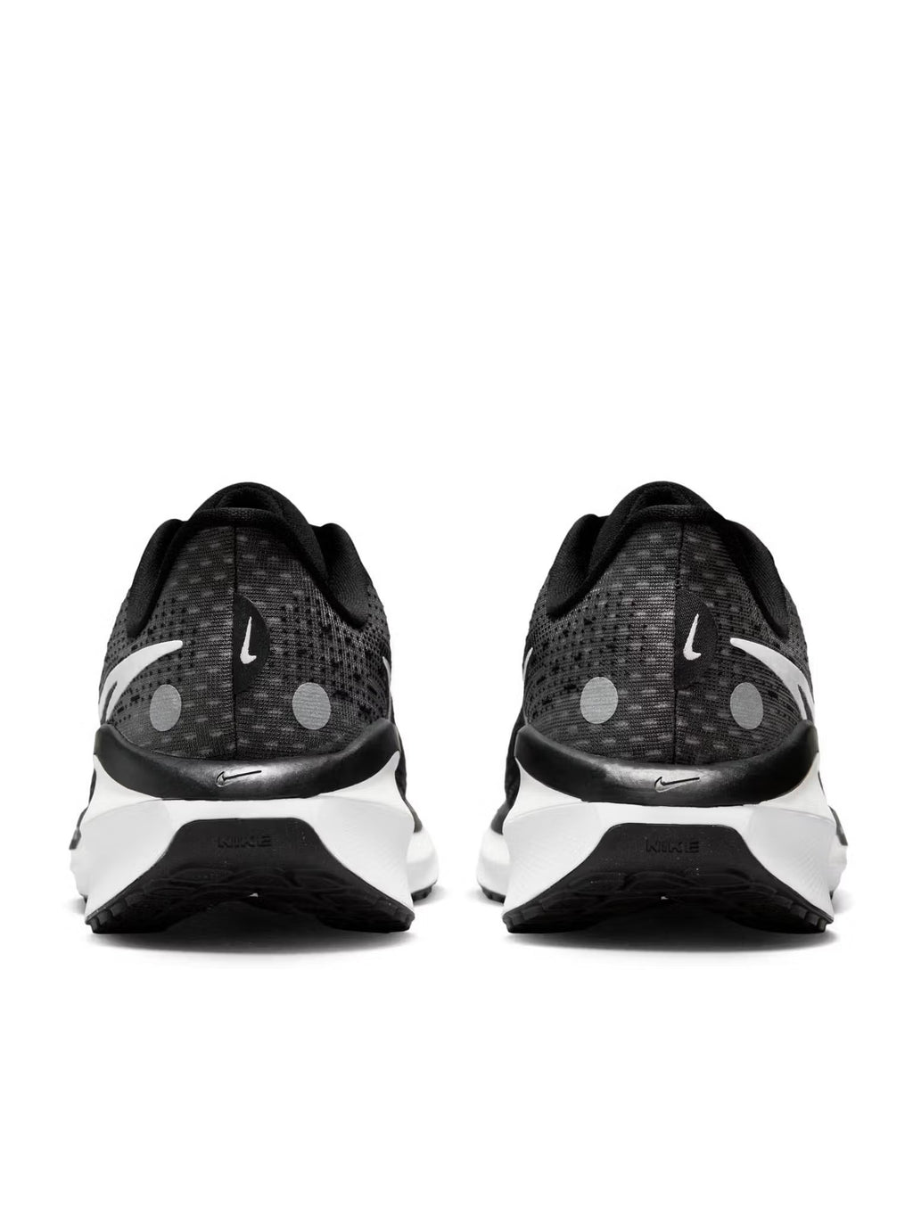 Nik.e vomero 17 wide black white 101