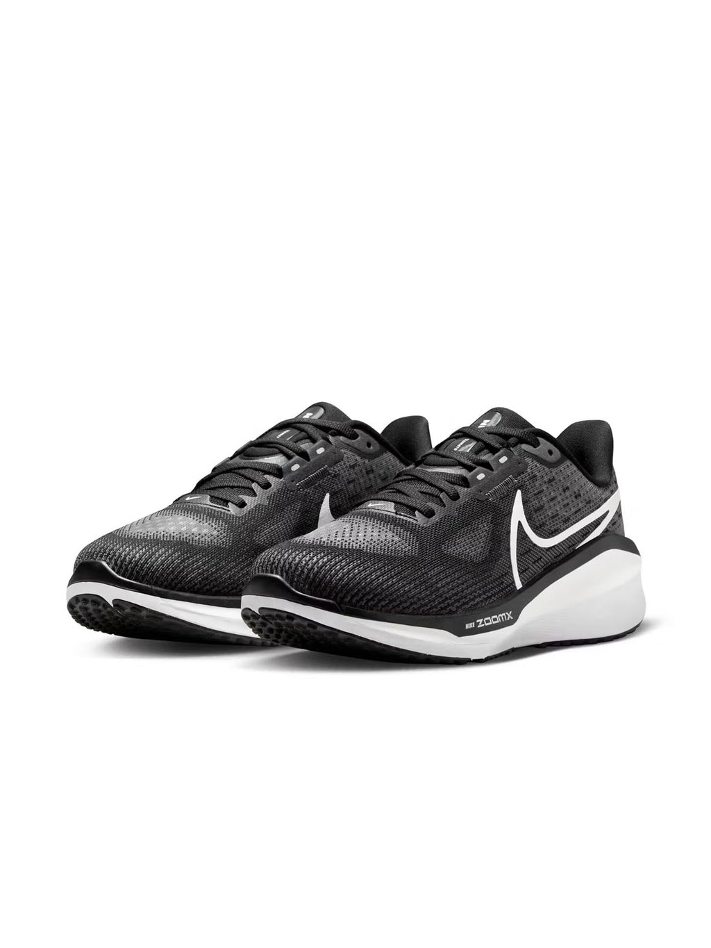 Nik.e vomero 17 wide black white 101