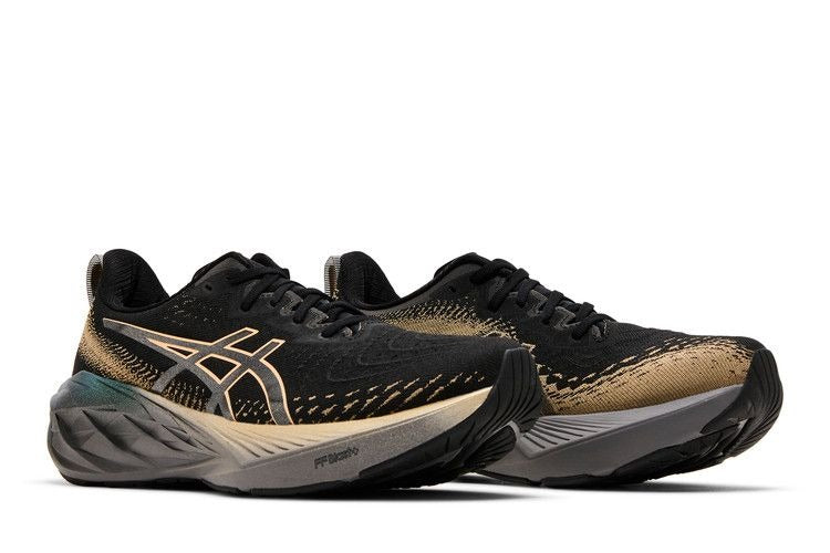 asicss Black Novablast 4 Platinum Champagne