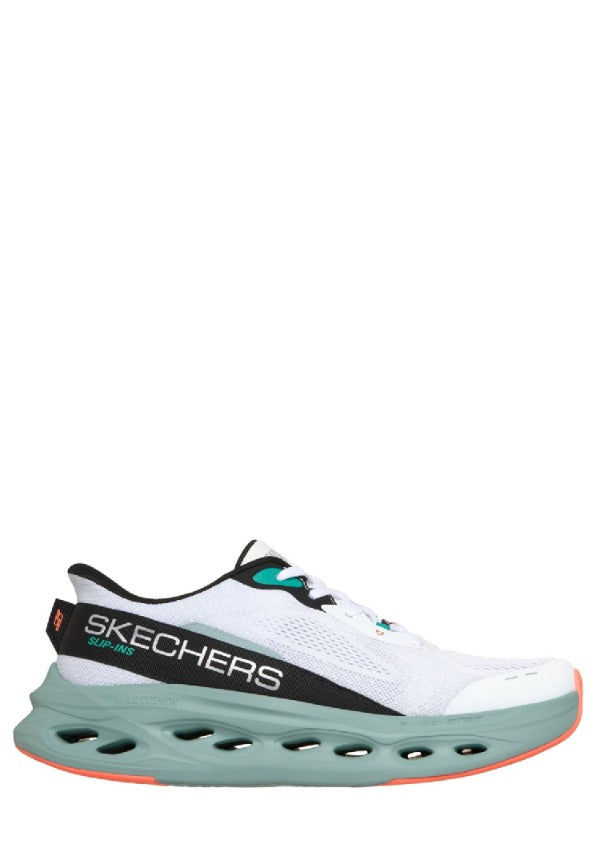 Skecherrss MAX Cushioning Glide-Step - A Slip-ins in WhiteMulti