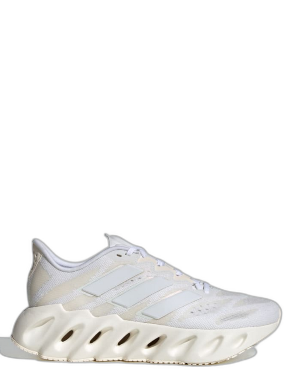 addidass switch fwd WHITE