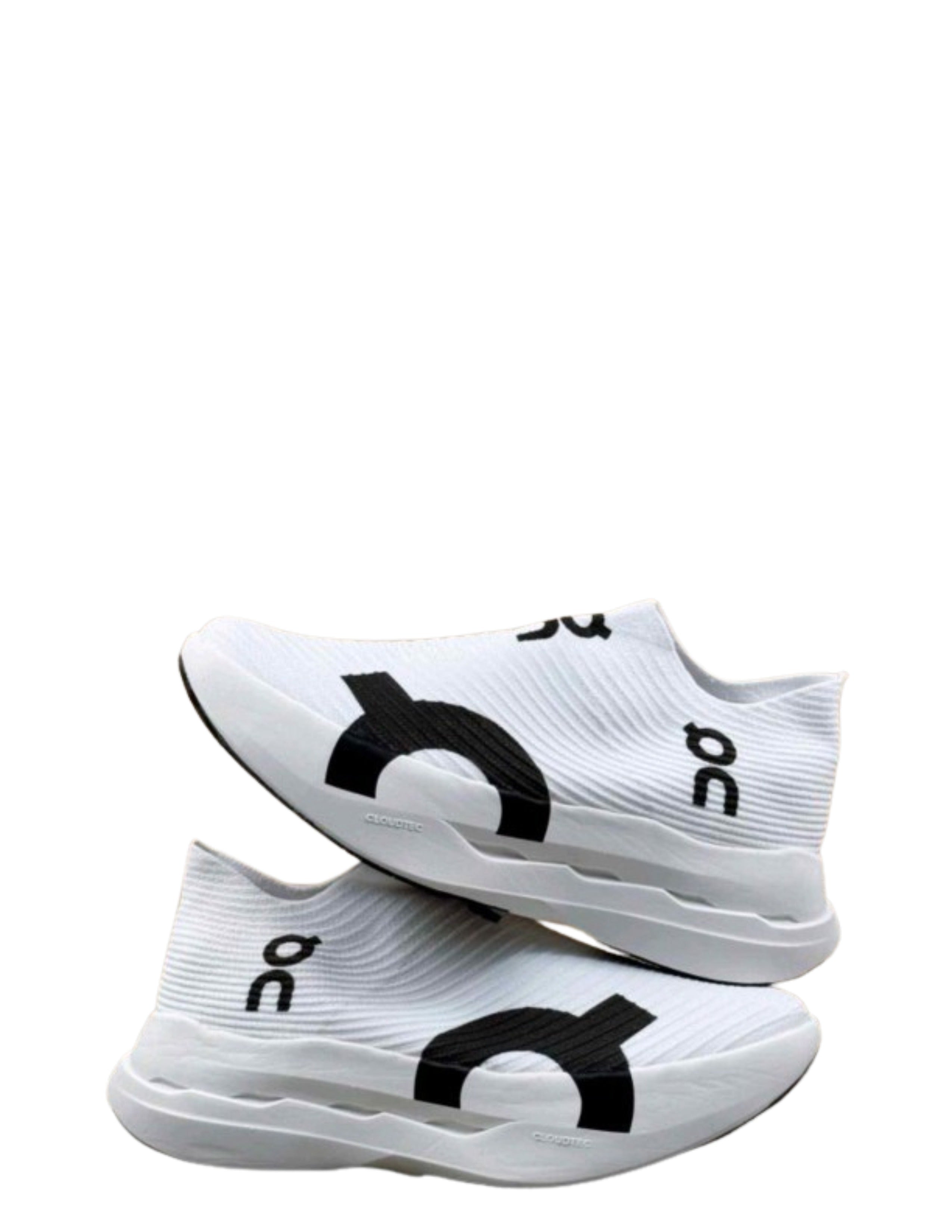 On Running CloudBoom Strike LS White Black