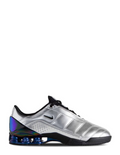 nikee. total 90 secutor shox magia metallic silver
