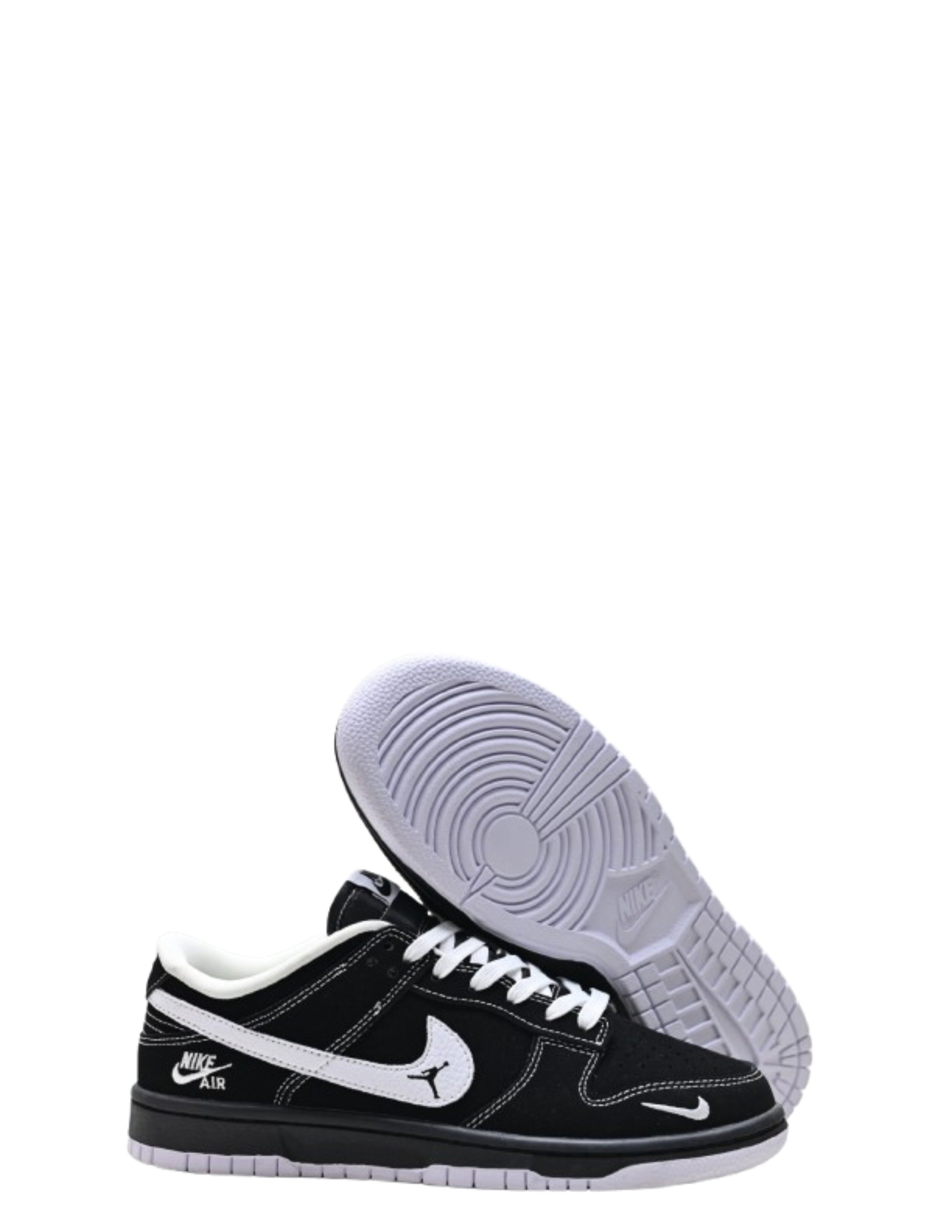 Nikkee sb dunk low noir et blanc