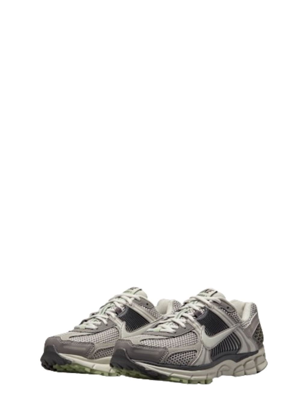 nikee zoom vomero 5 dark smoke grey vachetta