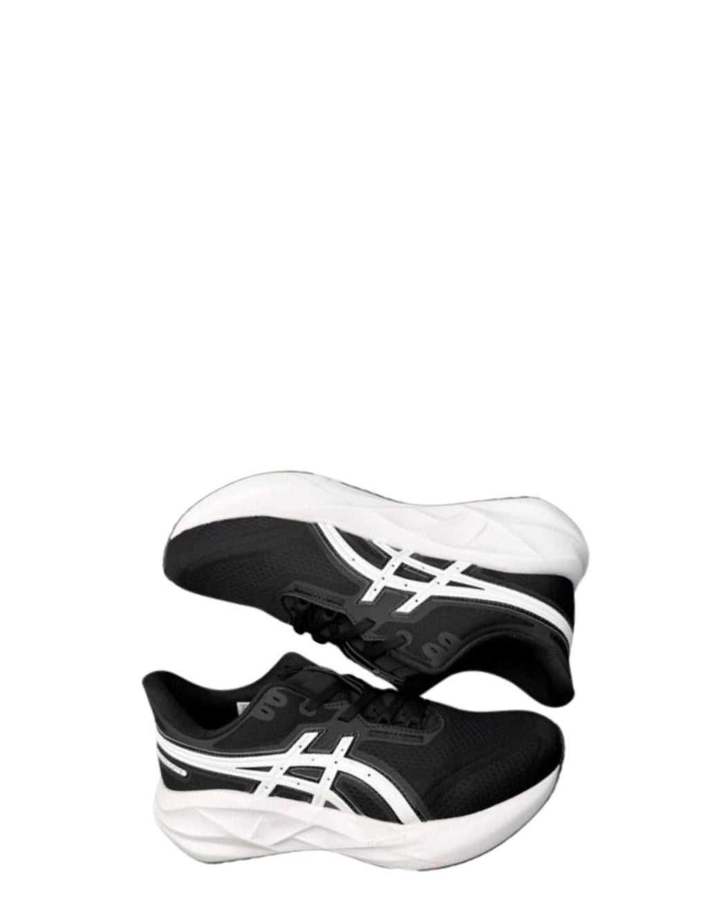 Asic.s Novablast 5 Track Club Black