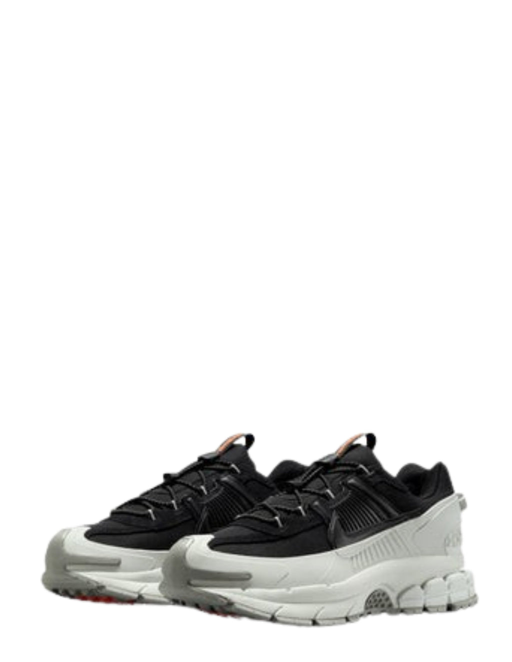 _Nike_Zoom Vomero Roam_5_Black_Light_Silver