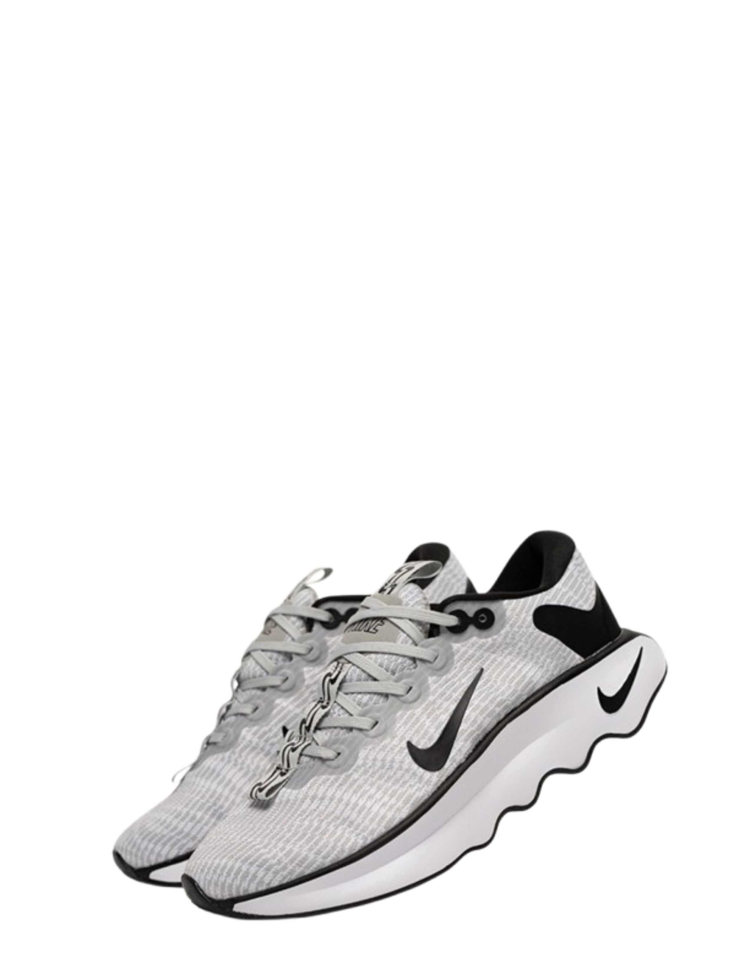 Nik_e motivation white black (849)