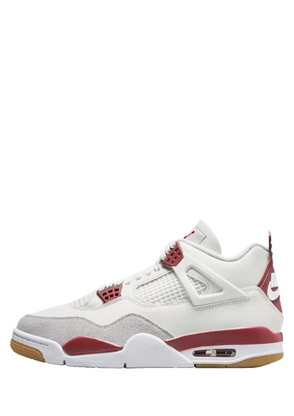 Nikee SB x air jordan 4 varsity red