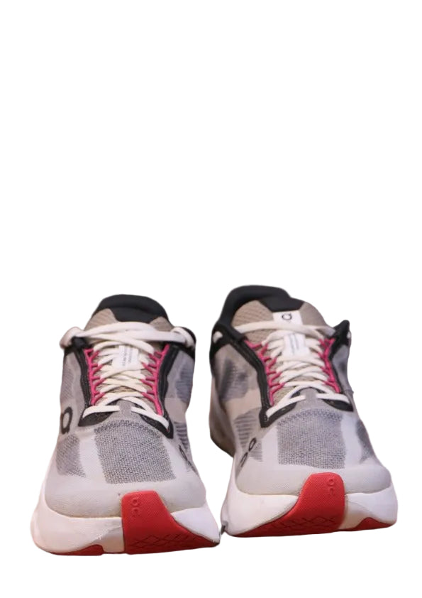 On Cloud Surfer Next White Black Red 6044