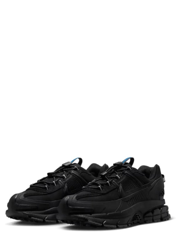 Nikkee Zoom Vomero Roam triple Black