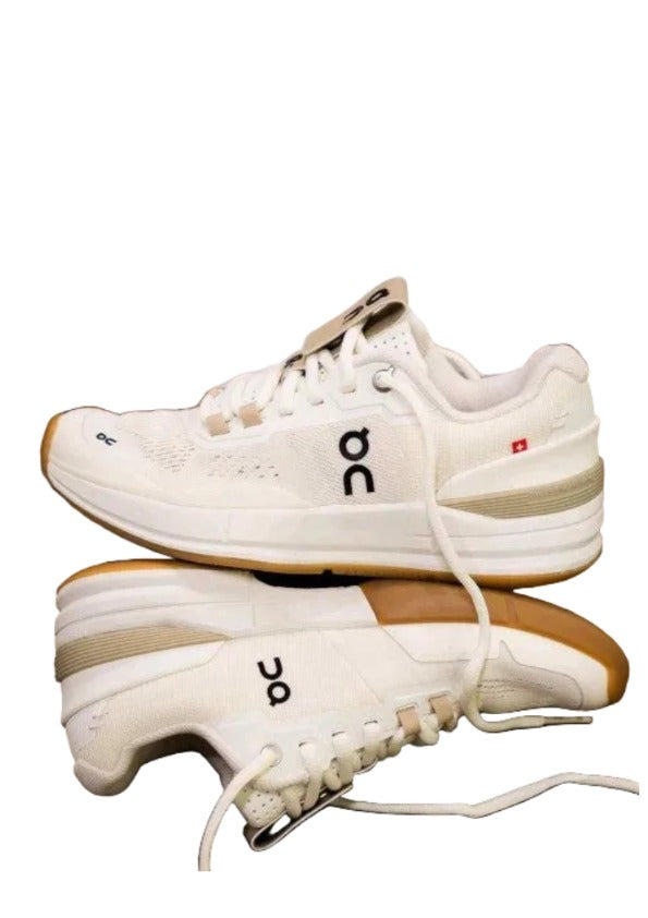 On Cloud The Roger Pro x BEAMS Beige Ivory