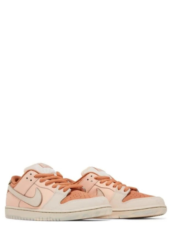 Nikee SB Dunk Low Pro Crimson Tint Amber Brown