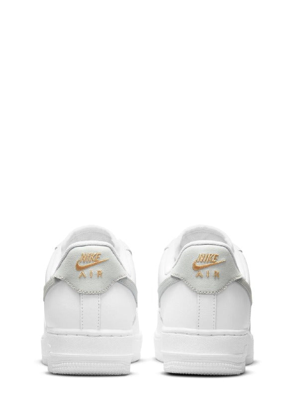 Nike_Airforce_1_Low_Mini_Swoosh_White_Grey_Gold