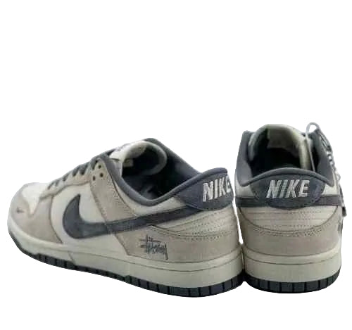 nikee sb dunk low x stussy rice white carbon
