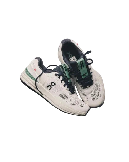 On The Roger Pro Undyed White Aloe